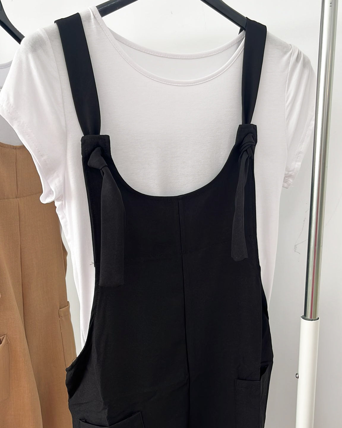 Mono con camiseta MALIBU